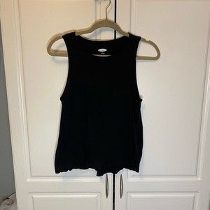 Old Navy women’s black flowy tank top